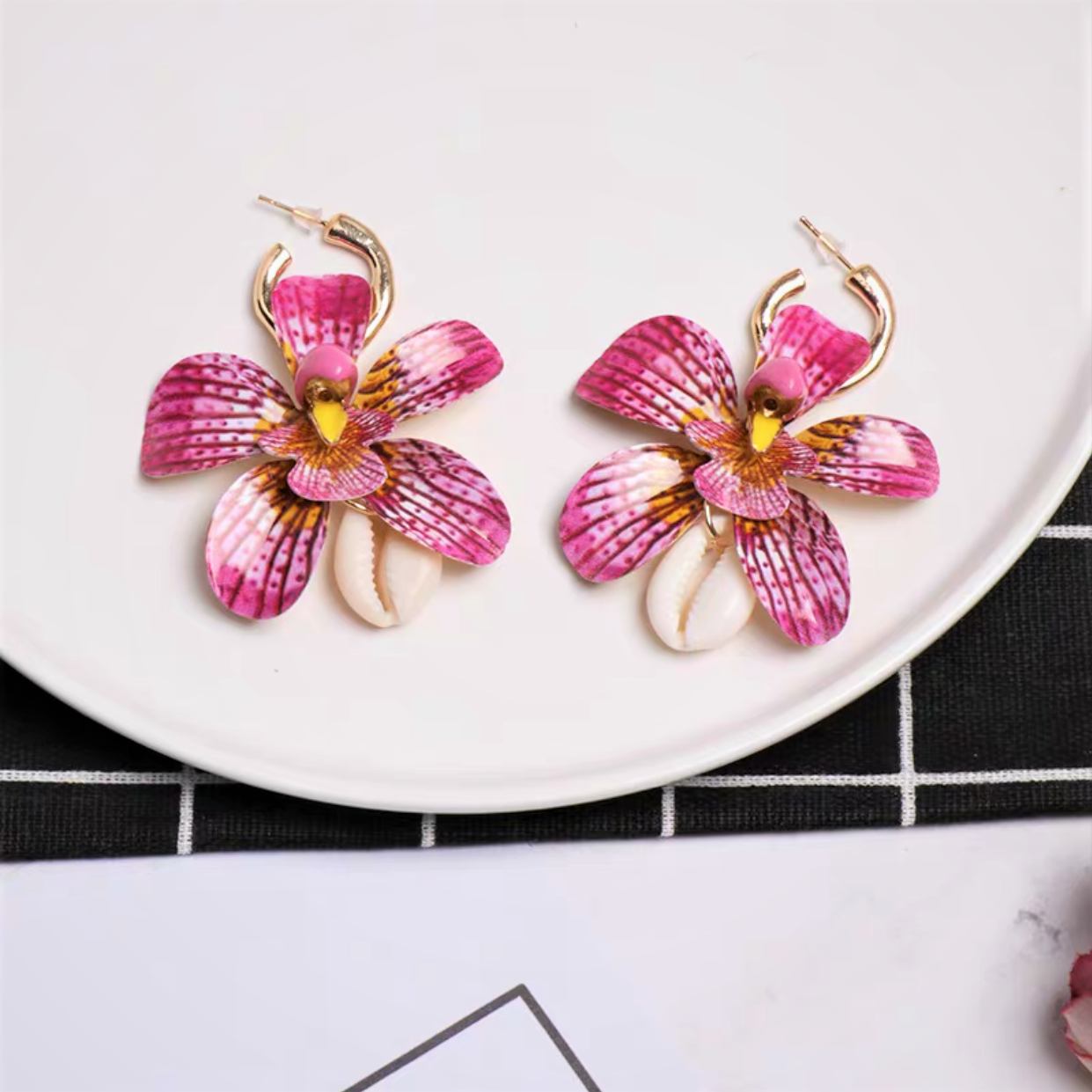 Phuket seashell earrings