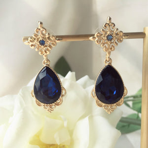 Queen earrings